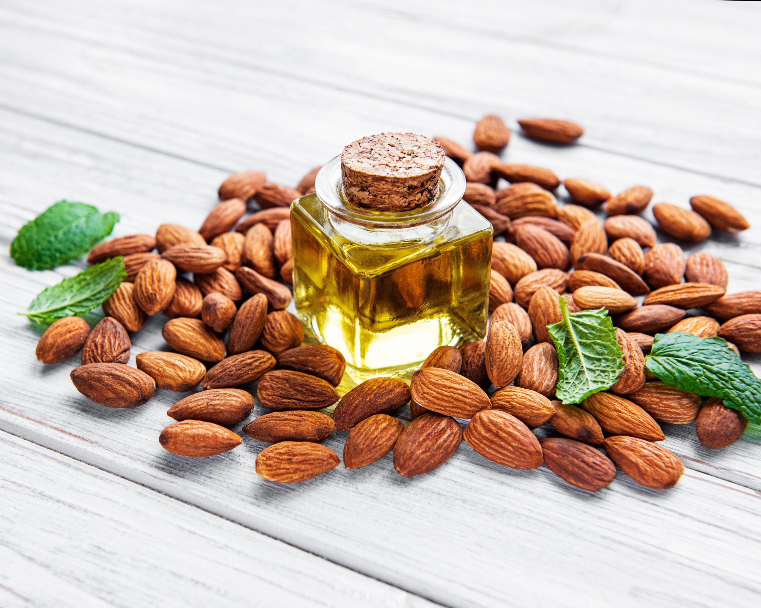 Almond oil and almonds 2021 12 28 00 59 39 utc.jpg