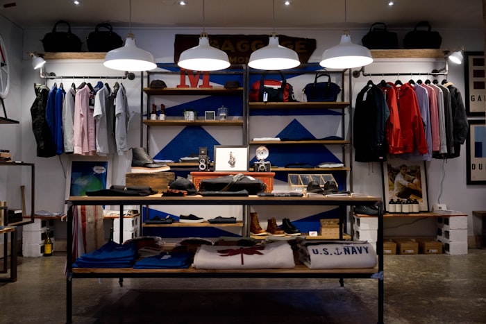Retail sale storefront display